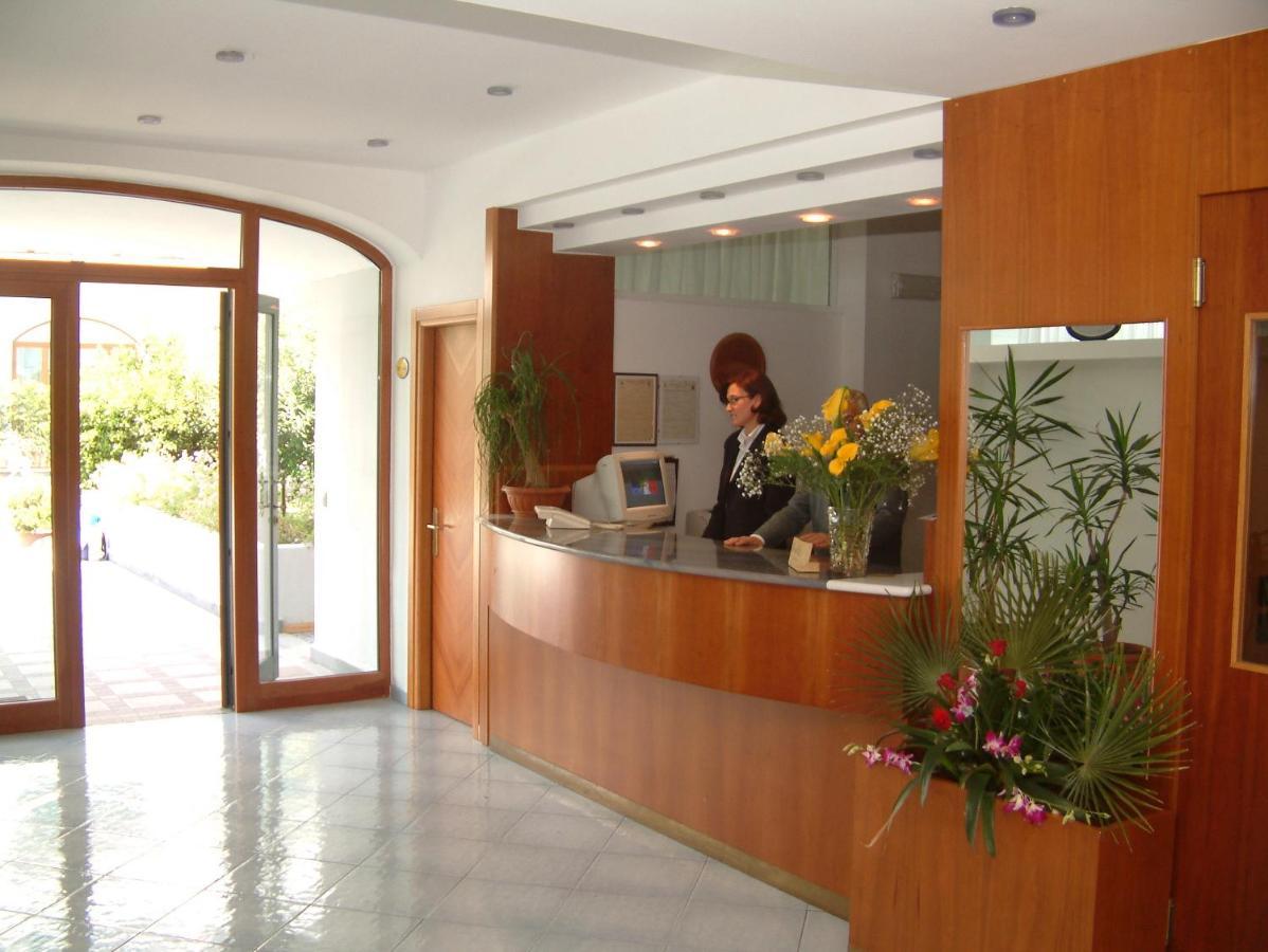 Hotel Imperial Isquia Exterior foto